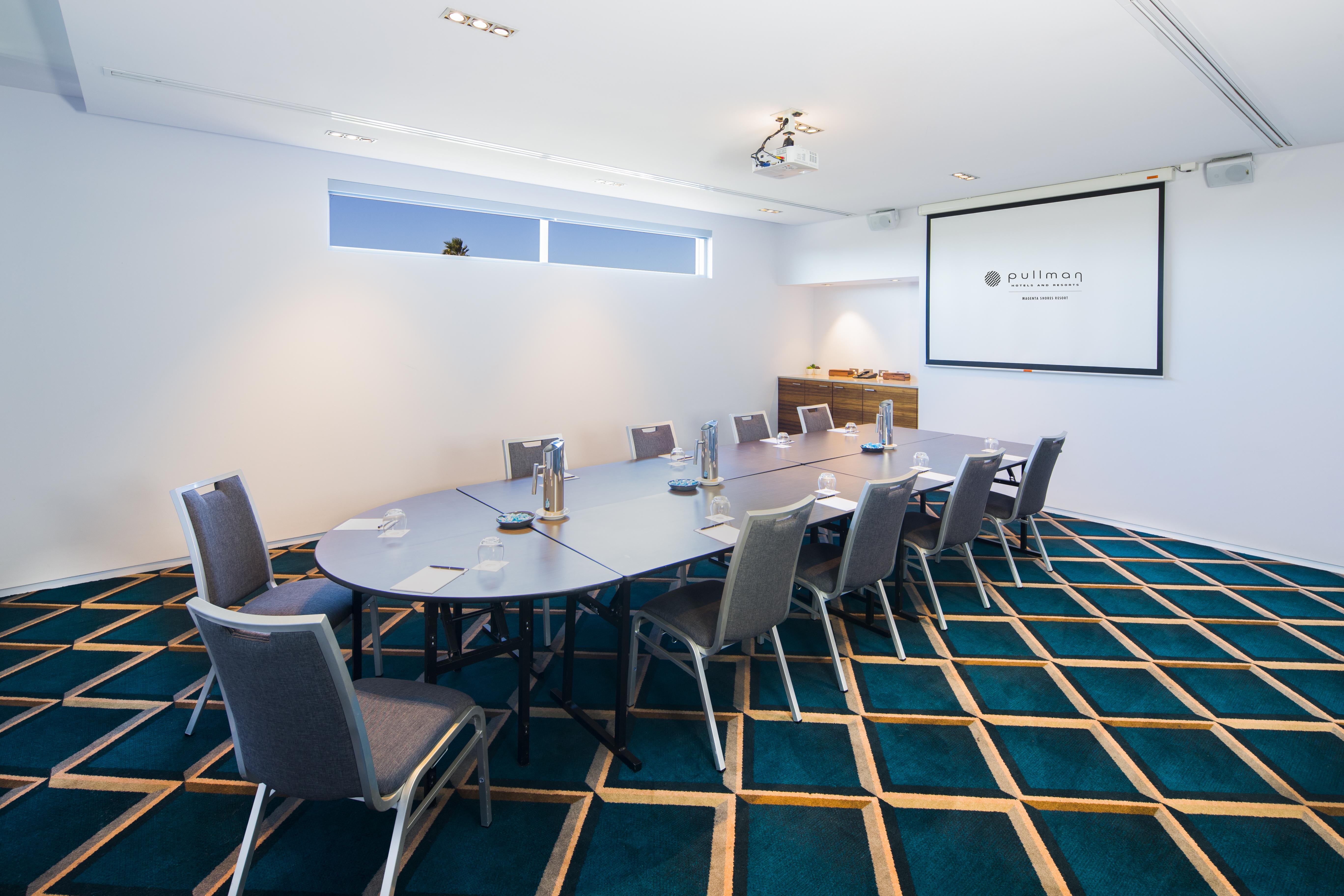 Pullman Magenta Shores Resort Entrance Kültér fotó Meeting room at the hotel