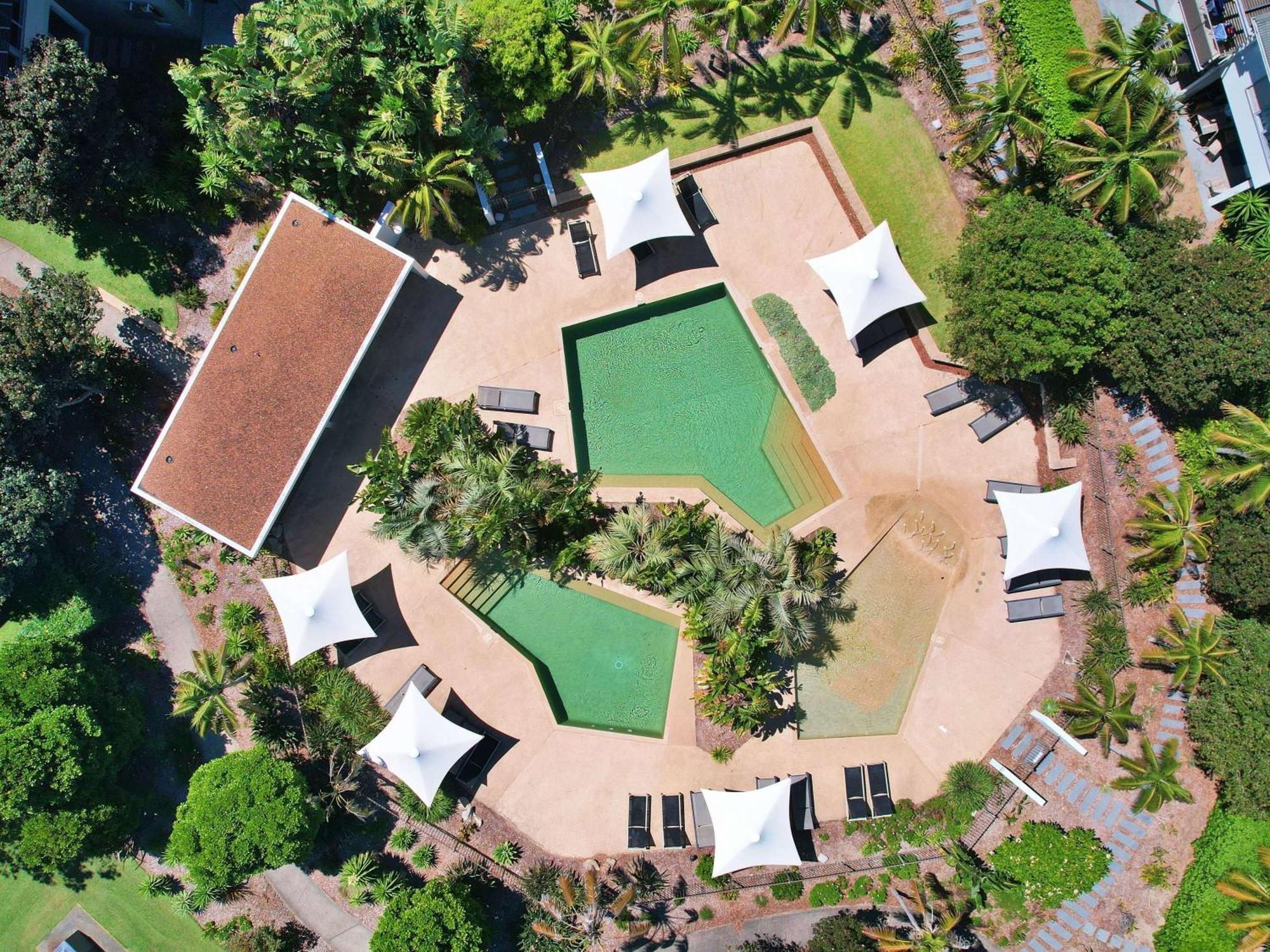 Pullman Magenta Shores Resort Entrance Kültér fotó Aerial view of the resort